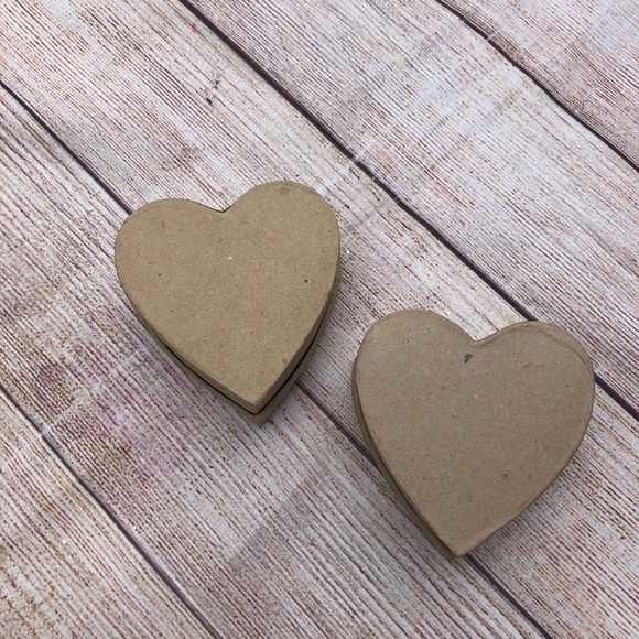 Gold Glitter Heart Paper Mache Boxes - Small DIY - Picture 2 of 6
